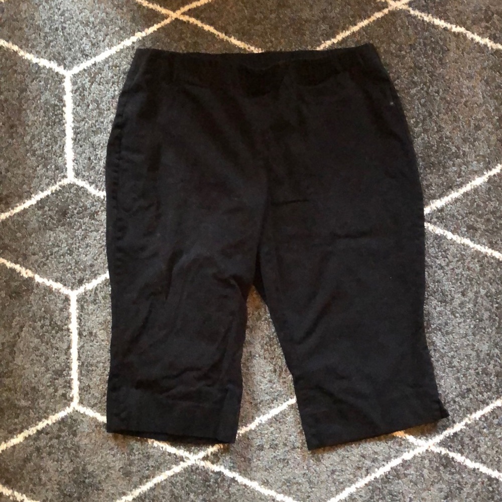 INC Black Stretchy Capri EUC 16